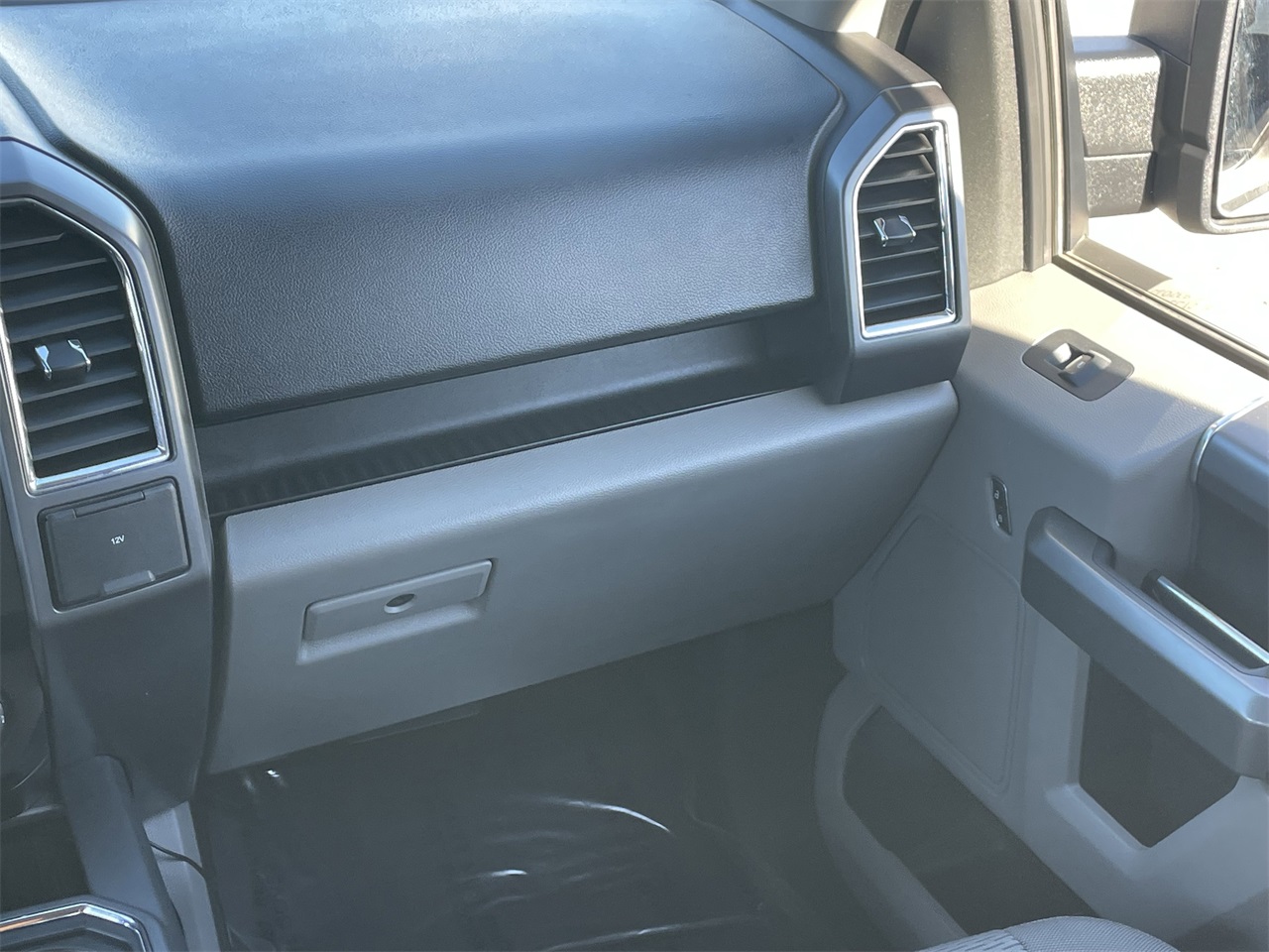 used 2016 Ford F-150 car, priced at $23,994