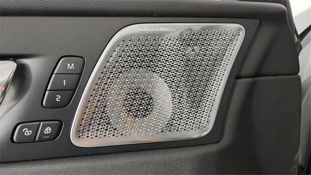 new 2026 Volvo XC60 Plug-In Hybrid car, priced at $82,335