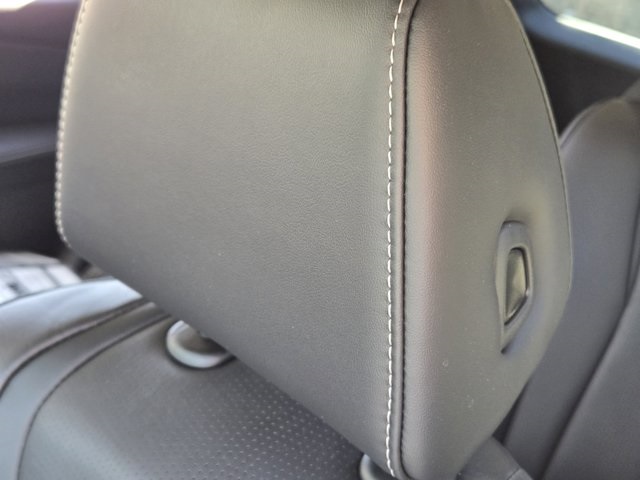 used 2025 Acura MDX car, priced at $50,400