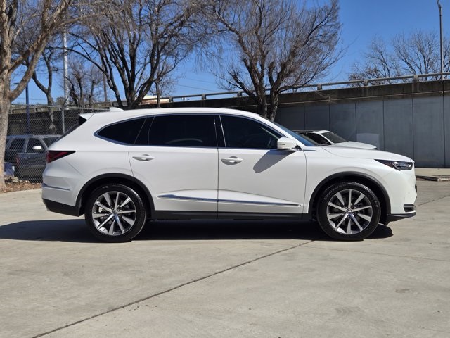 used 2025 Acura MDX car, priced at $50,400