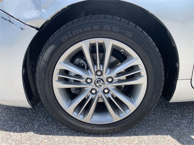 2015 Celestial Silver Metallic Toyota Camry FWD Sedan