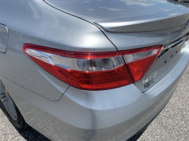 2015 Celestial Silver Metallic Toyota Camry FWD Sedan
