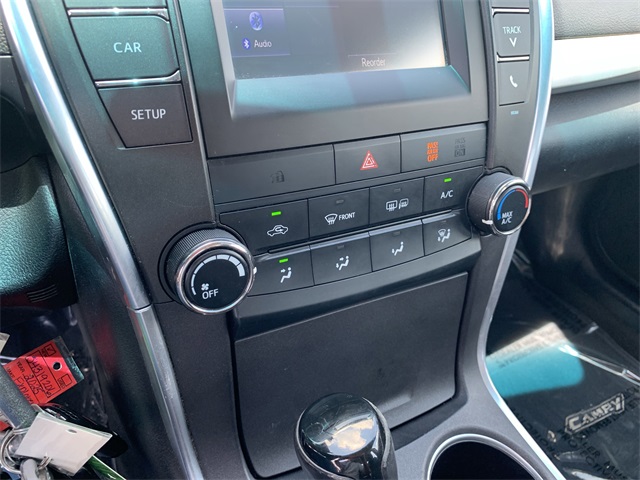 2015 Celestial Silver Metallic Toyota Camry FWD Sedan