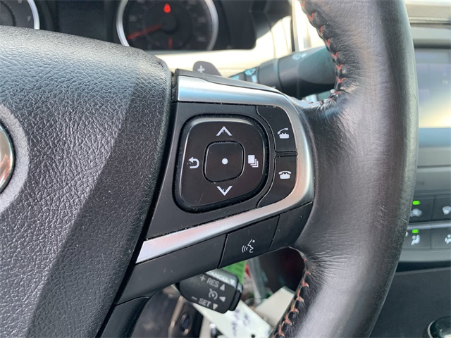 2015 Celestial Silver Metallic Toyota Camry FWD Sedan