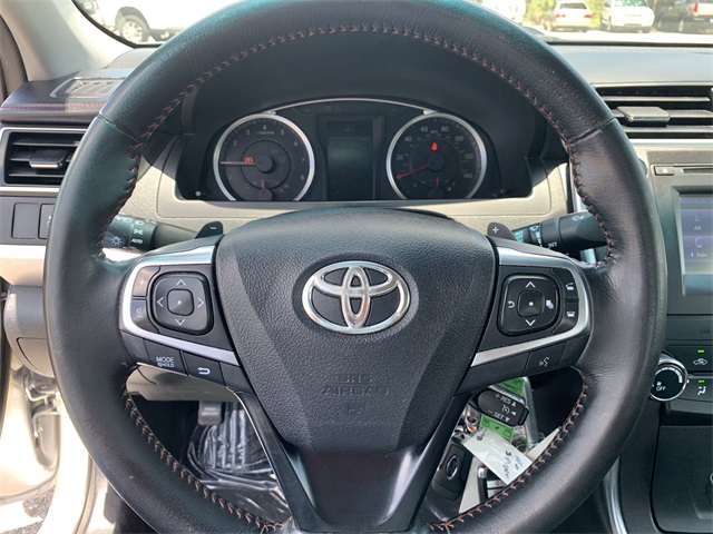 2015 Celestial Silver Metallic Toyota Camry FWD Sedan