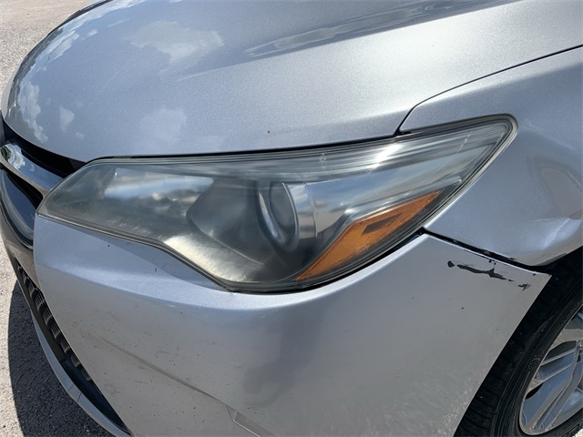 2015 Celestial Silver Metallic Toyota Camry FWD Sedan
