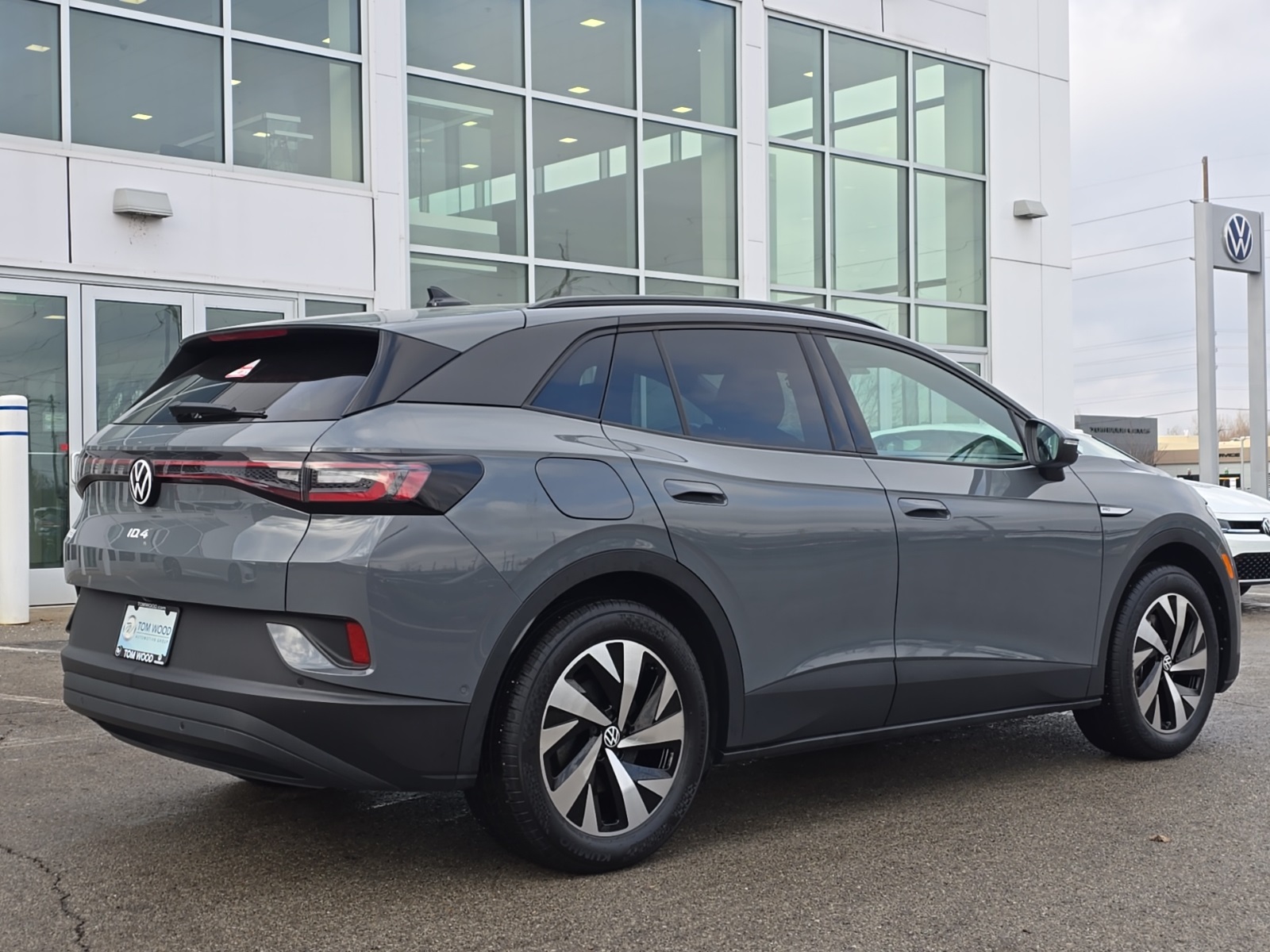 used 2023 Volkswagen ID.4 car, priced at $21,900