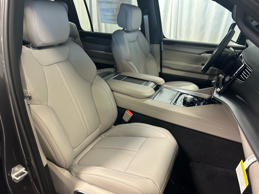 new 2026 Jeep Grand Wagoneer L car, priced at $72,755