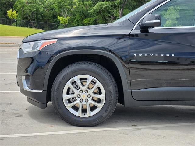 2021 Mosaic Black Metallic Chevrolet Traverse LT Leather FWD SUV