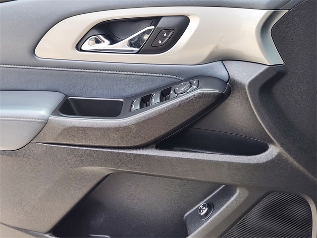 2021 Mosaic Black Metallic Chevrolet Traverse LT Leather FWD SUV