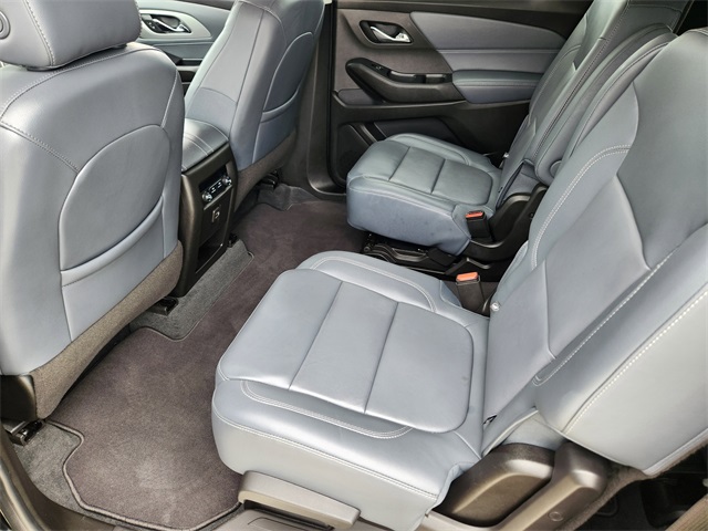 2021 Mosaic Black Metallic Chevrolet Traverse LT Leather FWD SUV