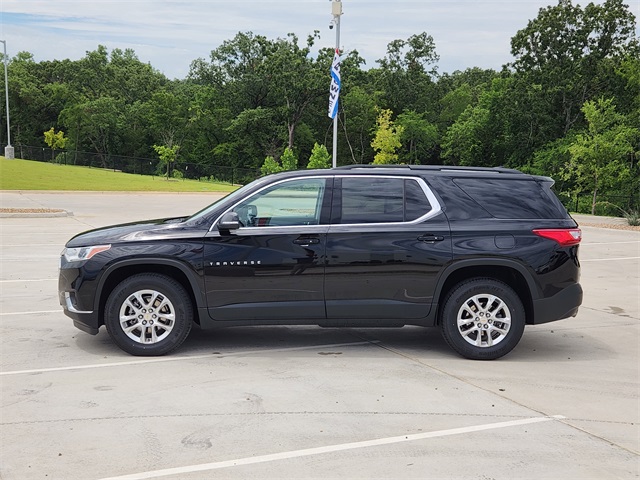 2021 Mosaic Black Metallic Chevrolet Traverse LT Leather FWD SUV