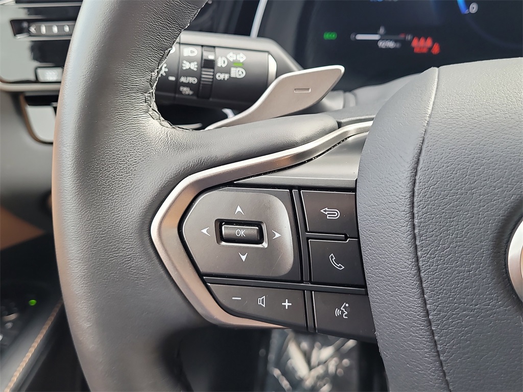 used 2025 Lexus RX car, priced at $47,998