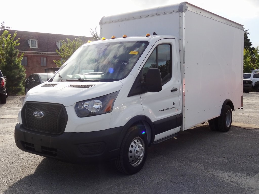 2022 Ford Transit Cutaway