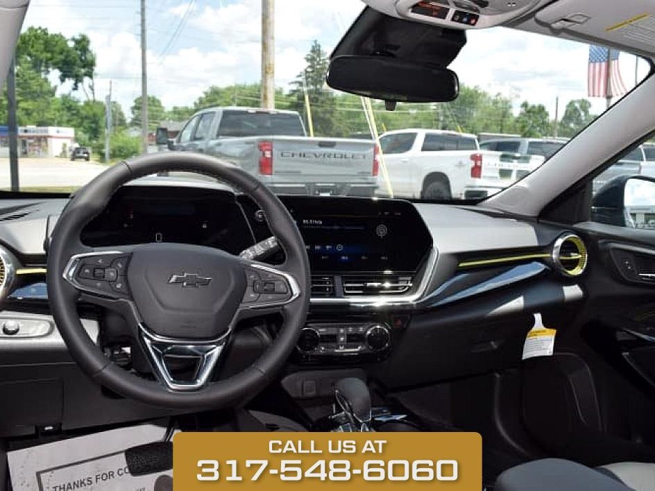 2025 Black Metallic Chevrolet Trax ACTIV FWD SUV