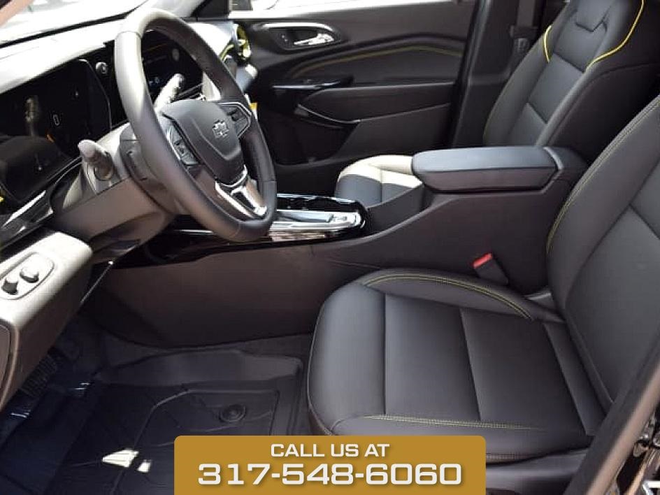 2025 Black Metallic Chevrolet Trax ACTIV FWD SUV
