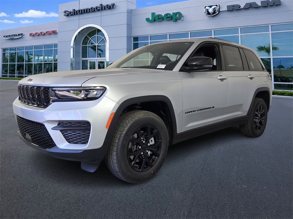 new 2025 Jeep Grand Cherokee car, priced at $32,480