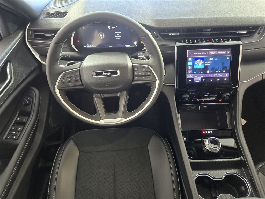 new 2025 Jeep Grand Cherokee car, priced at $32,480