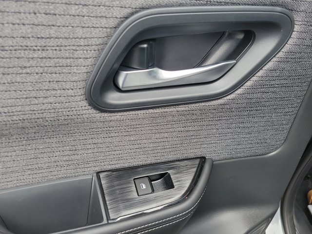 2023 Gun Metallic Nissan Rogue SV FWD SUV