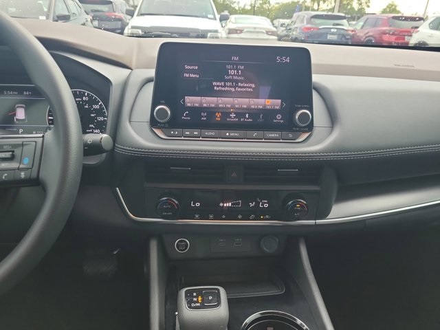2023 Gun Metallic Nissan Rogue SV FWD SUV