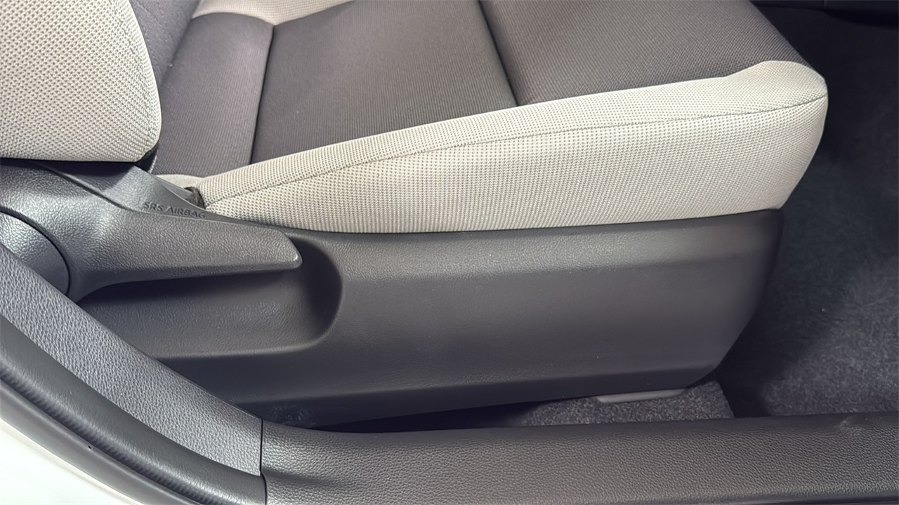 2026 Toyota Corolla LE photo 20