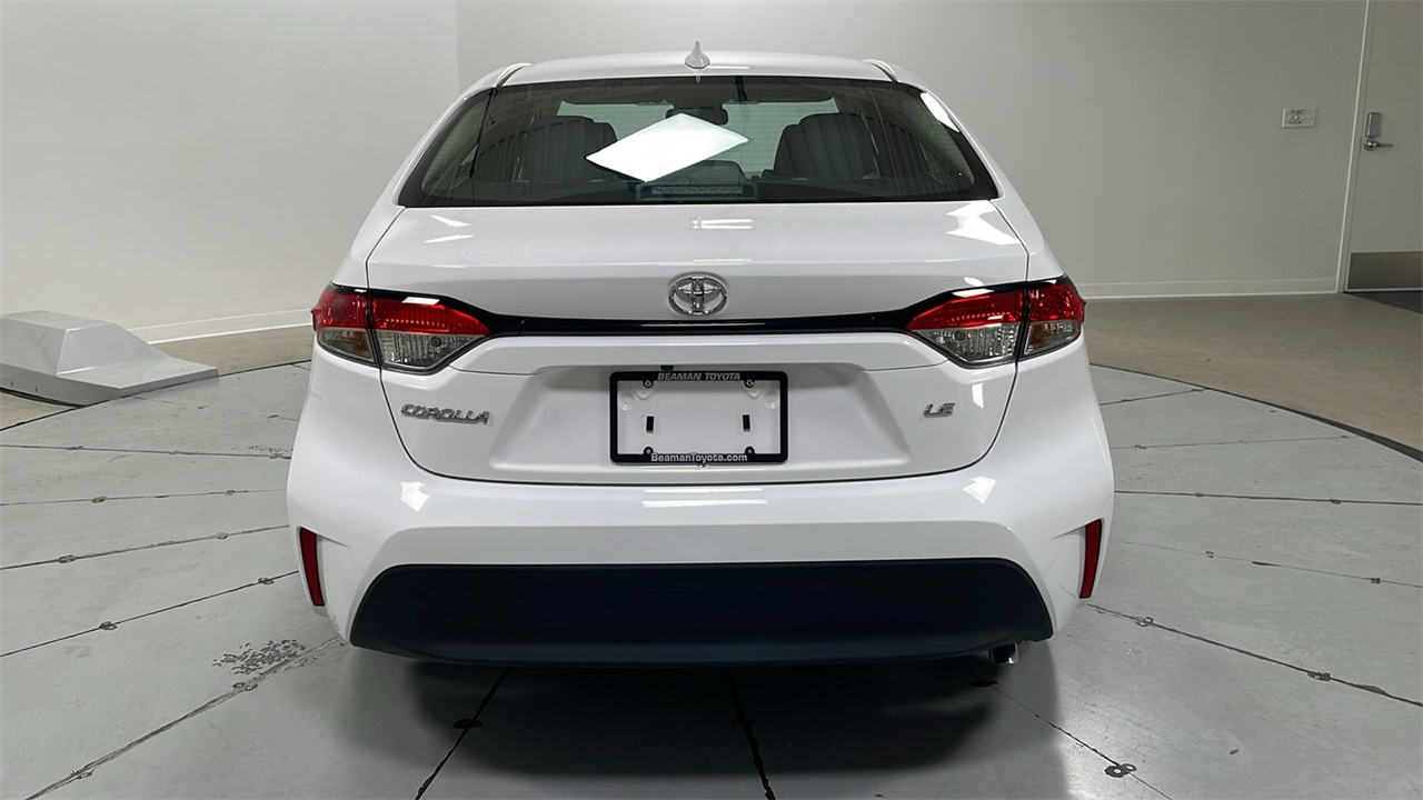 2026 Toyota Corolla LE photo 4