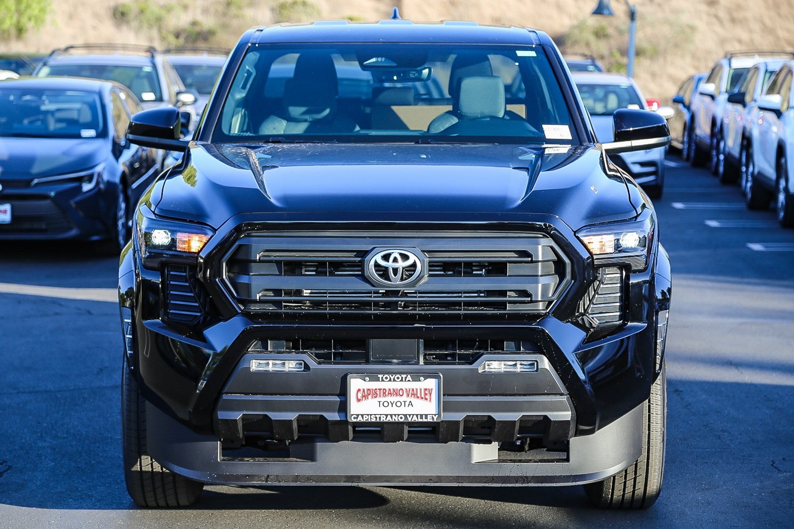 2025 Toyota Tacoma SR5 Double Cab photo 2