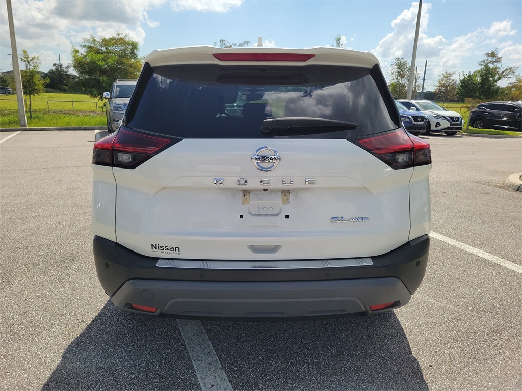 2021 Pearl White Tricoat Nissan Rogue SL AWD SUV