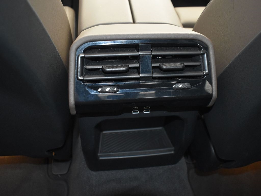 2024 Mineral White Metallic BMW 5 Series 530i RWD Sedan