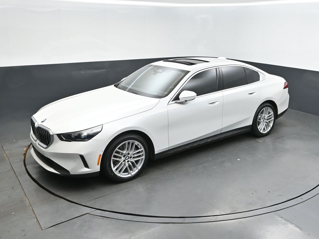 2024 Mineral White Metallic BMW 5 Series 530i RWD Sedan