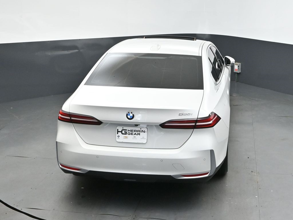 2024 Mineral White Metallic BMW 5 Series 530i RWD Sedan