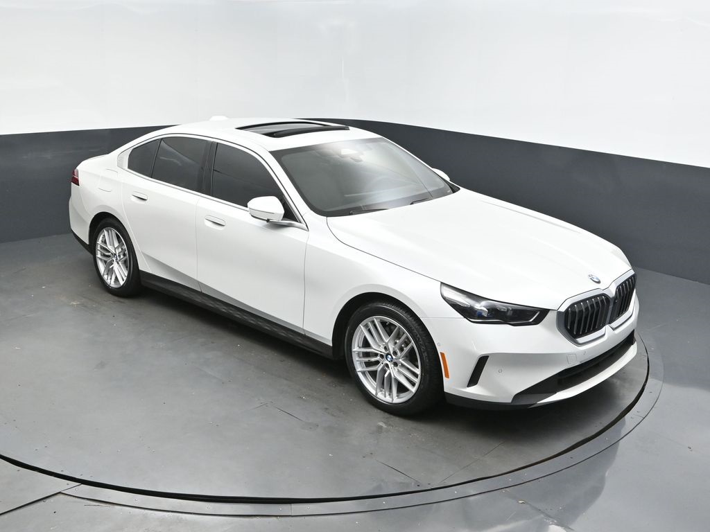 2024 Mineral White Metallic BMW 5 Series 530i RWD Sedan