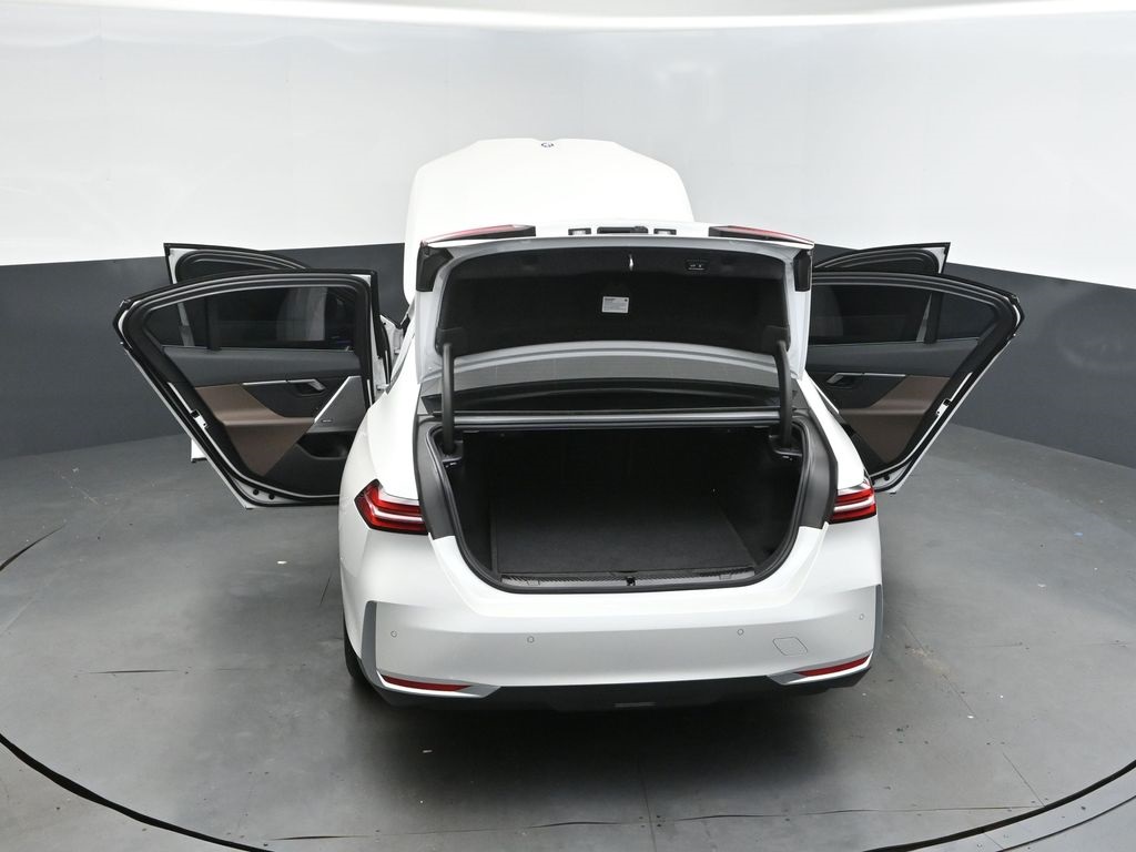 2024 Mineral White Metallic BMW 5 Series 530i RWD Sedan