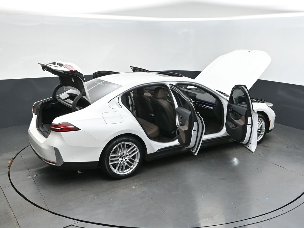 2024 Mineral White Metallic BMW 5 Series 530i RWD Sedan