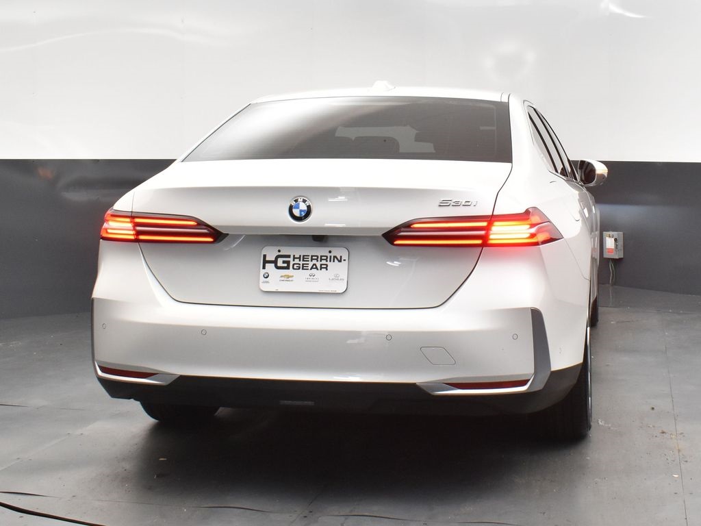 2024 Mineral White Metallic BMW 5 Series 530i RWD Sedan