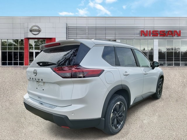 2025 White Nissan Rogue SV FWD SUV