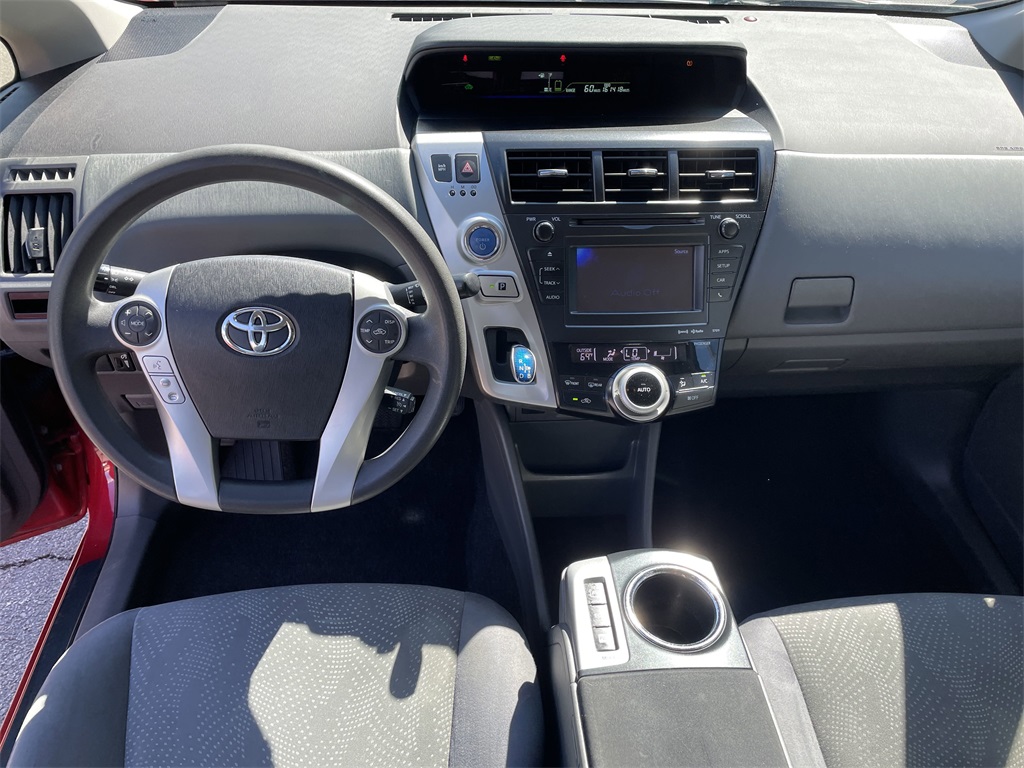 2014 Toyota Prius V Three photo 12