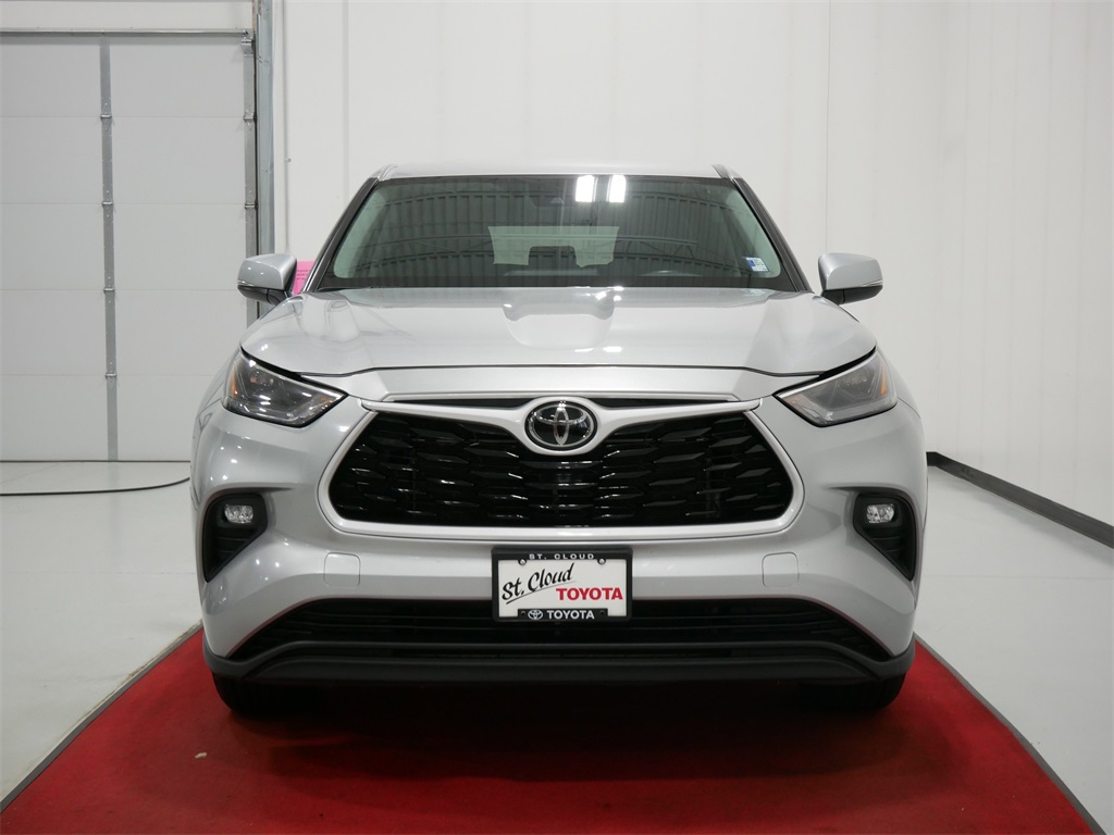 Used 2024 Toyota Highlander LE with VIN 5TDKDRBH9RS530417 for sale in Waite Park, Minnesota