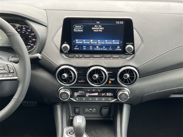 2025 Nissan Sentra SV photo 3