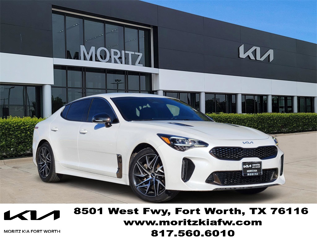 2022 Kia Stinger GT-Line's photo