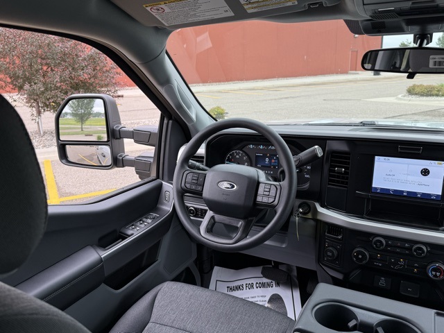 2025 Ford F-350 Super Duty XL
