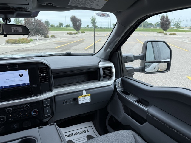 2025 Ford F-350 Super Duty XL