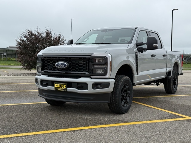 2025 Ford F-350 Super Duty XL