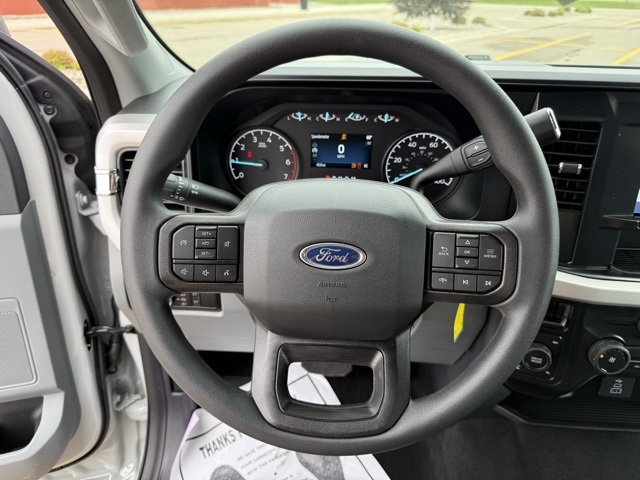 2025 Ford F-350 Super Duty XL