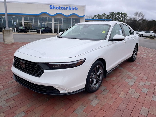 2023 Honda Accord EX's photo