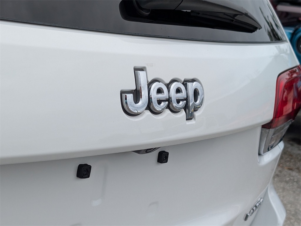 used 2019 Jeep Grand Cherokee car, priced at $15,598