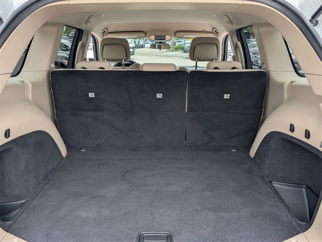 used 2019 Jeep Grand Cherokee car, priced at $15,598