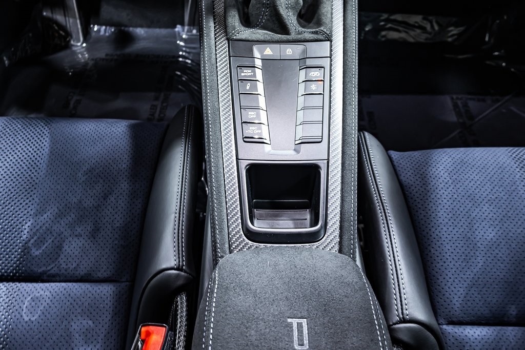 718 Cayman GT4 RS