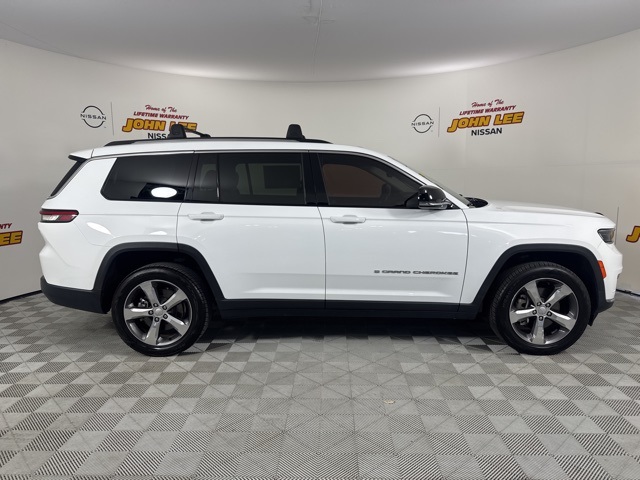 2021 Bright White Clearcoat Jeep Grand Cherokee L Limited 4X4 SUV