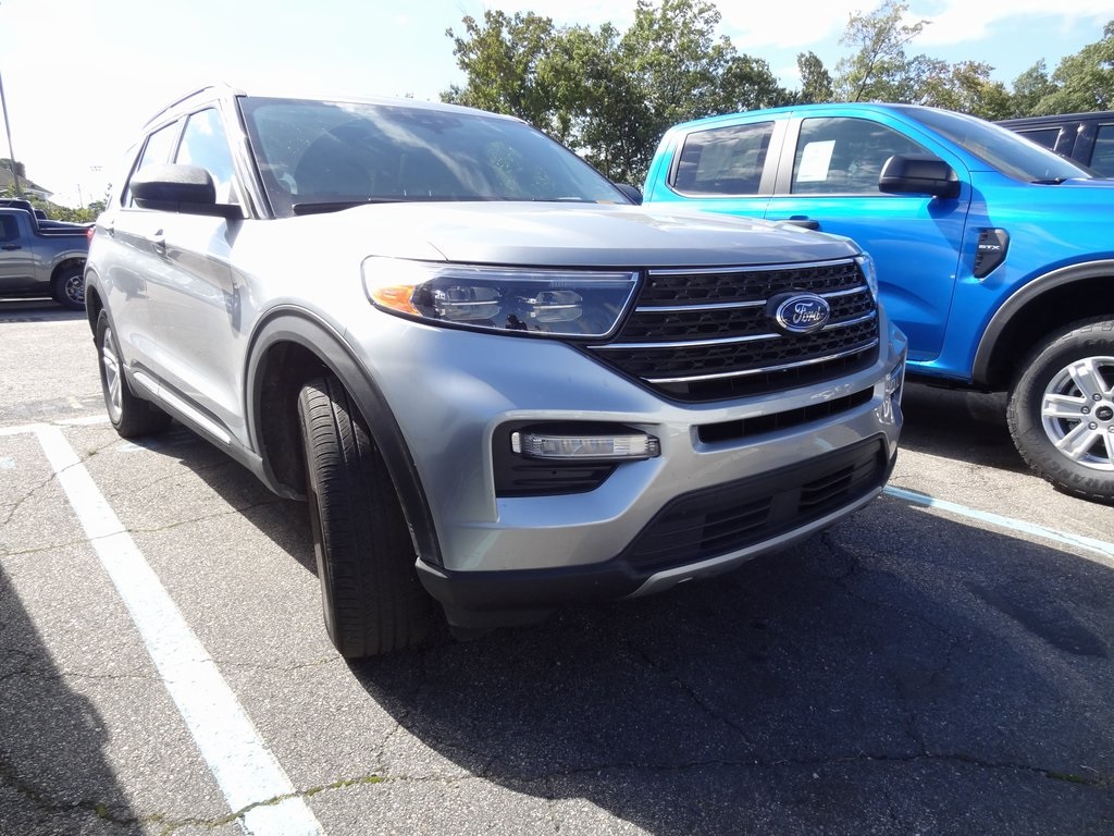 2023 Ford Explorer XLT's photo